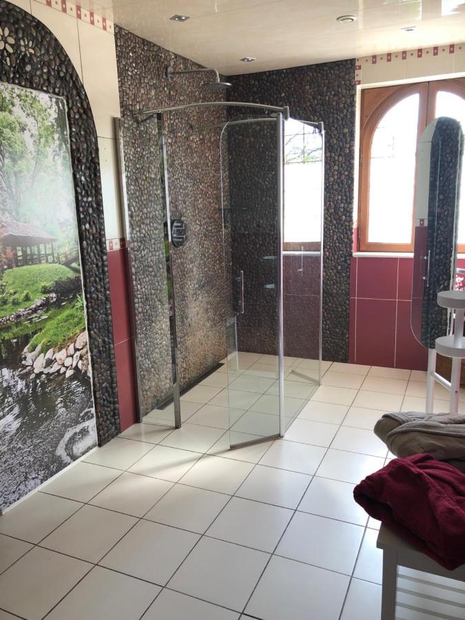 Le Jardin Des Roses Bed & Breakfast Gerponville Екстериор снимка