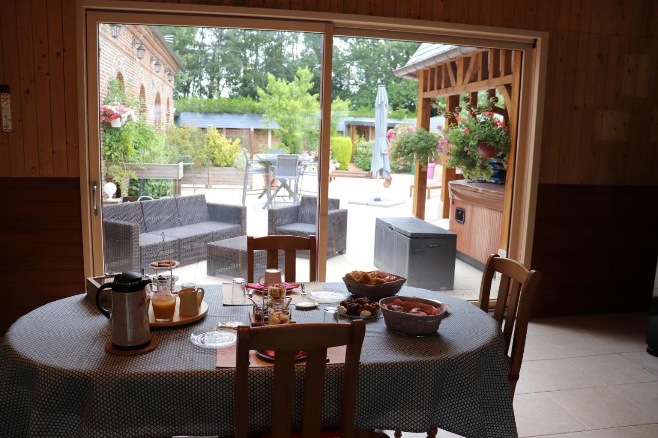 Le Jardin Des Roses Bed & Breakfast Gerponville Екстериор снимка