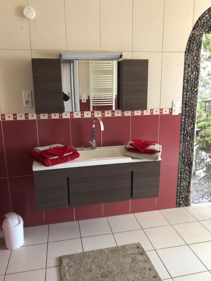 Le Jardin Des Roses Bed & Breakfast Gerponville Екстериор снимка
