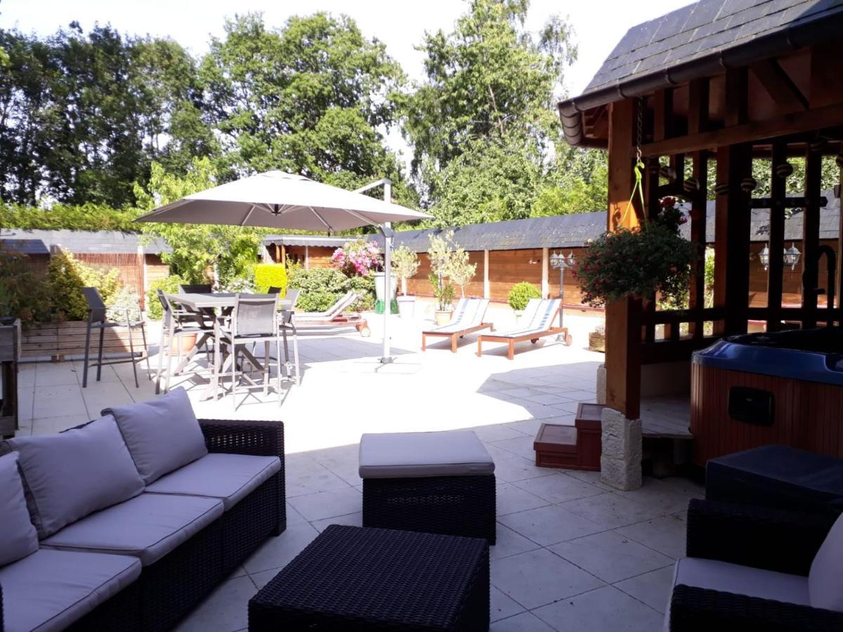 Le Jardin Des Roses Bed & Breakfast Gerponville Екстериор снимка