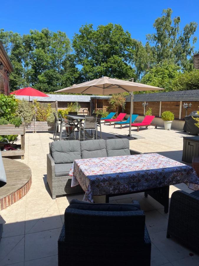 Le Jardin Des Roses Bed & Breakfast Gerponville Екстериор снимка