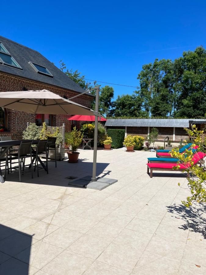 Le Jardin Des Roses Bed & Breakfast Gerponville Екстериор снимка